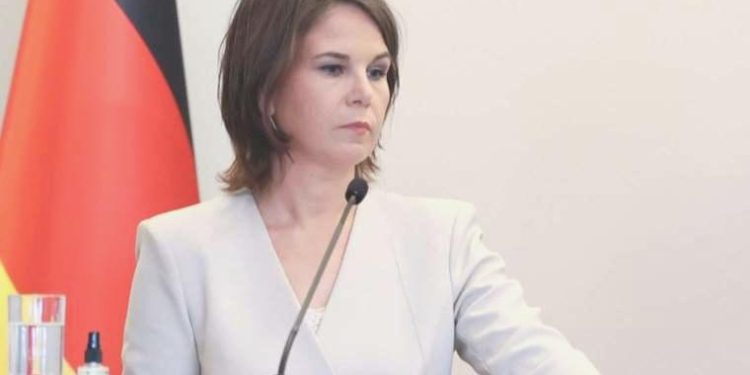 Baerbock: 21. yüzyılda savaş çıkaran hiç kimse cezasız kalmamalı