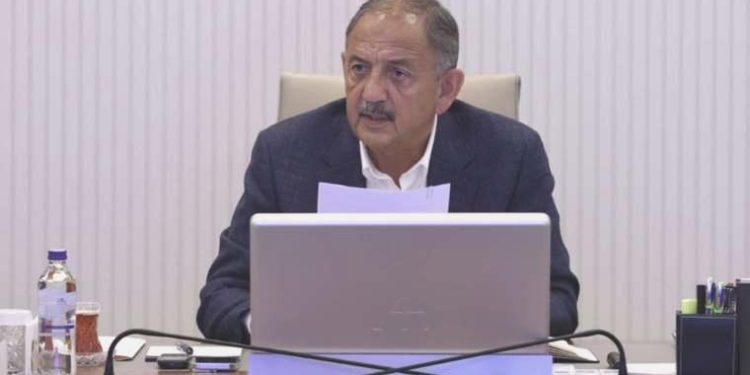 Bakan Özhaseki depremzedelere yeni takviye paketini açıkladı: Hibe ve kredi detayları aşikâr oldu