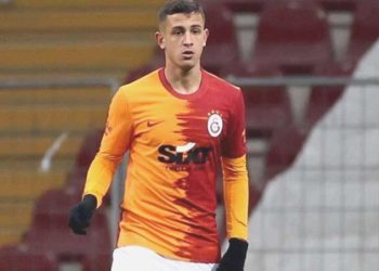 Bartuğ Elmaz kimdir, nereli, kaç yaşında? Bartuğ Elmaz hangi gruplarda futbol oynadı?