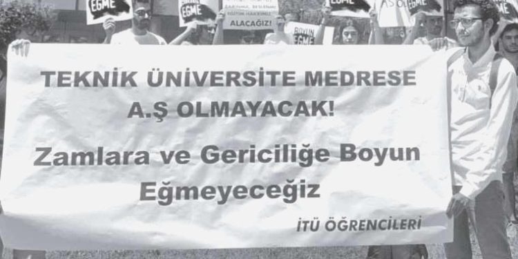 Bayan öğrencileri yurttan apar topar attılar: Yurt erkeklere kaldı