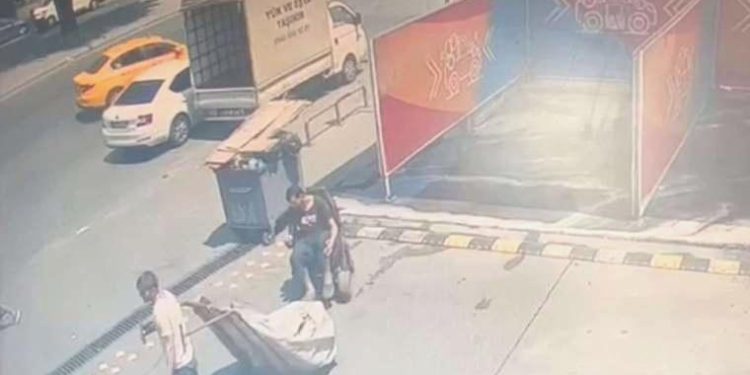 Beyoğlu’nda pes dedirten olay: Engelli taklidi yaparak akülü tekerlekli sandalyeyi çaldı