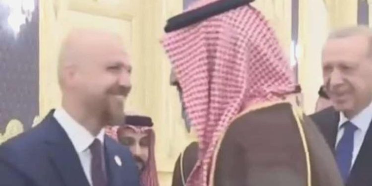 Bilal Erdoğan Körfez cinsinde… Babası Suudi prensle tanıştırdı!