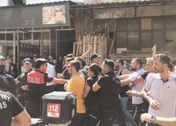 Bursa’da mülk sahibi ile kiracı ortasında tornavida ve demir çubuklu arbede: 5 yaralı, 4 gözaltı
