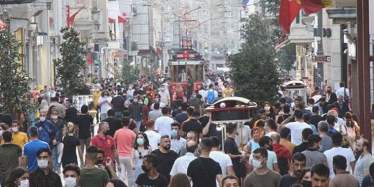 Bütçe altı ayda tepetaklak oldu: Aylık açık 220 milyar TL