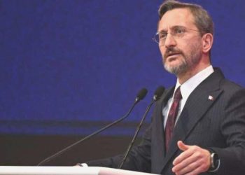 CHP milletvekilleri, Bağlantı Lideri Fahrettin Altun’a 25 bin lira ödeyecek