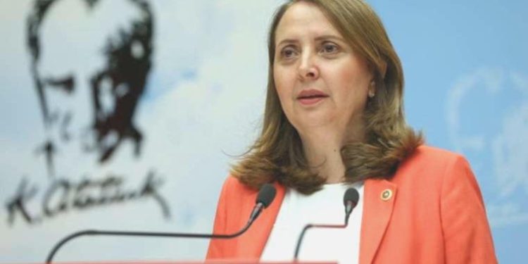 CHP’li Semra Dinçer’den tutuklu gazeteciler için önerge: ‘AKP için turnusol kağıdı olacak’