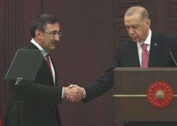 Cumhurbaşkanı Yardımcısı Yılmaz vergi artışını yorumladı: Asrın felaketini yaşıyorsak, asrın dayanışmasını da daima birlikte sergilemek durumundayız