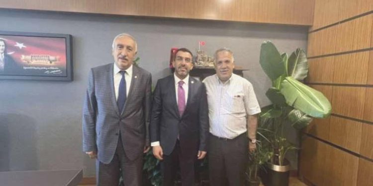 Danıştay üyesi Hicabi Ece’den AKP’li vekile ziyaret!