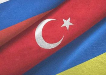 Deniz Berktay ile Kuzeyden notlar: Eksen mi değişiyor?