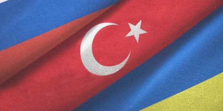 Deniz Berktay ile Kuzeyden notlar: Eksen mi değişiyor?