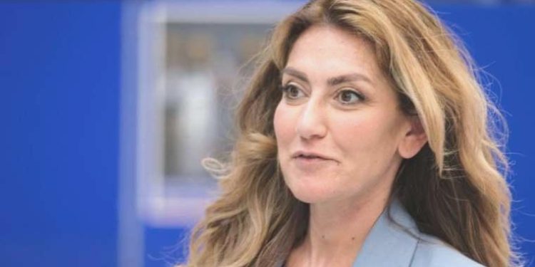 Dilan Yeşilgöz: Ankara doğumlu Hollanda Adalet Bakanı, siyaseti bırakacak Başbakan Rutte’nin yerine aday oldu