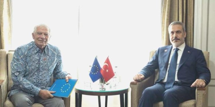 Dışişleri Bakanı Fidan, AB Yüksek Temsilcisi Borrell ile bir ortaya geldi