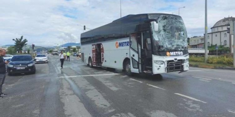 Düğün yolunda feci kaza: 6 yaralı