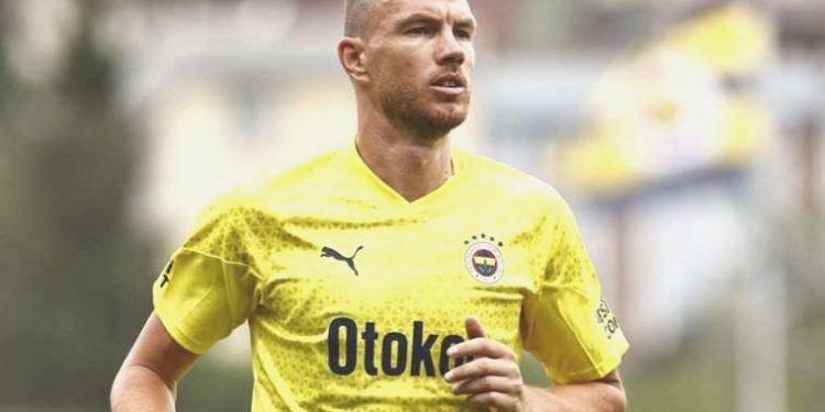 Edin Dzeko’dan İsmail Kartal kelamları