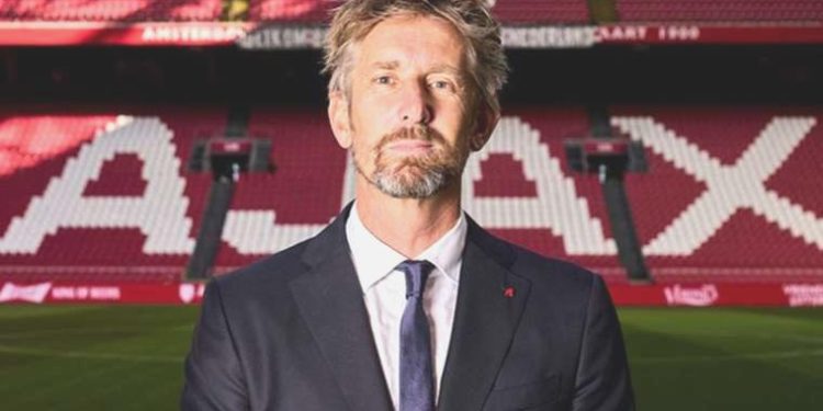Edwin van der Sar, ağır bakıma kaldırıldı
