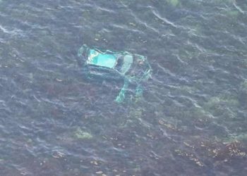 El frenini çekmeyi unuttu: Uçurumdan yuvarlandı!