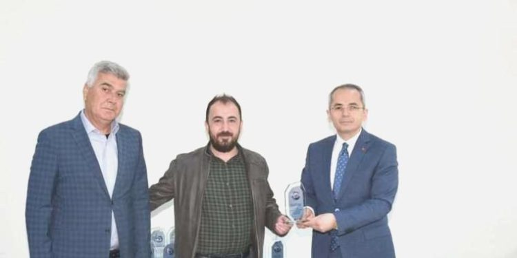 ‘Emniyette tanıdıklarım var’ diyerek 19 yaşındaki bayanı taciz eden işverenin Emniyete araç bağışladığı ortaya çıktı