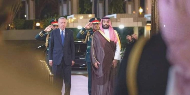 Erdoğan’ın ‘yatırım’ umudu sürüyor: Suudi Arabistan ziyareti bitti, sıra Katar’da