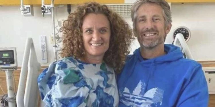 Eski Hollandalı kaleci Van der Sar ağır bakımdan çıktı