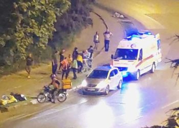 Eskişehir’de arabanın çarptığı bisikletli kurye yaralandı!
