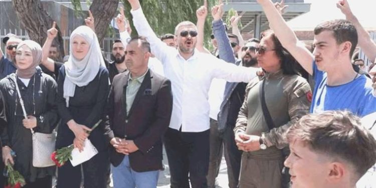 Feshane’deki standa taarruz teşebbüsünün perde gerisini CHP’li Balyalı anlattı: ‘AKP lokal seçimler için bu kümeleri kışkırtıyor’