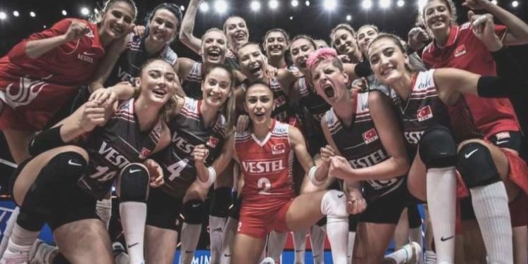 Filenin Sultanları, Milletler Ligi’nde şampiyon oldu: Türkiye voleybolda istikrarlı başarıyı nasıl yakaladı?