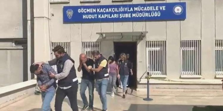 ‘Fuhuş’ çetesine operasyon: 15 bayan kurtarıldı, 3 kuşkulu gözaltına alındı!
