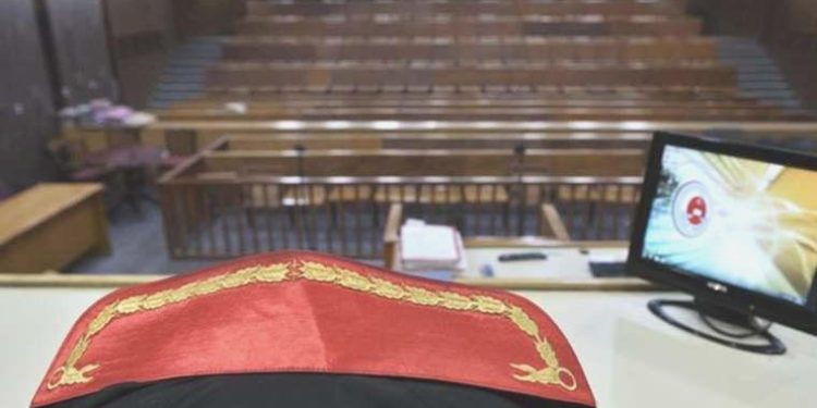 Gazetecilere siyasi yasak ve mahpus talebi!