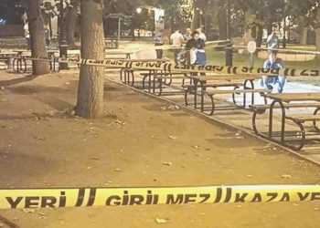 Gaziantep’te bıçakladığı bekçiler tarafından vurulan saldırgan öldü