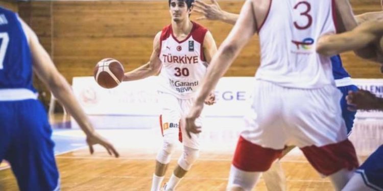 Genç ulusallar İtalya’yı devirdi