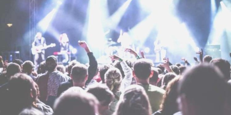 Gerici yasaklara kitlesel reaksiyon: Uğraş daveti yapıldı!