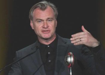 Grev nedeniyle imaller bir bir iptal olurken Nolan da rastgele bir sinemada yer almayacağını söyledi