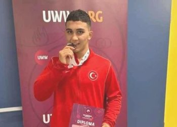 Güreşte bronz madalya