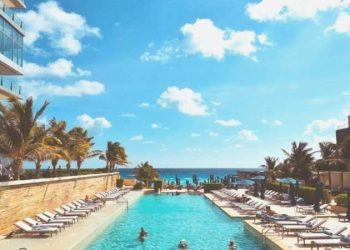 İktidar dolar arayışına çıkarken ülkenin en büyük döviz kaynağı turizmde alarm zilleri çalıyor: Tatsız dönem