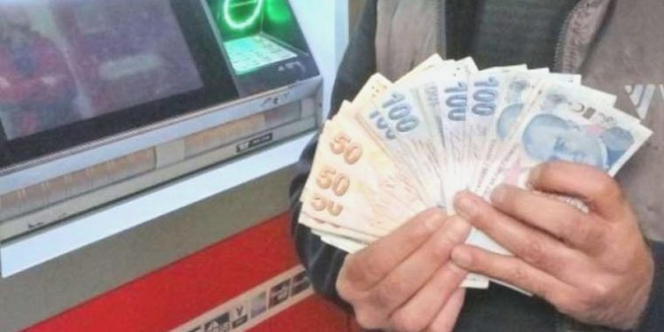 İktidar, geçim kaygısındaki memuru da emekliyi de kandırdı: Verilen kelamlar tekrar unutuldu