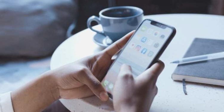 Instagram’a Photoshop özelliği yolda