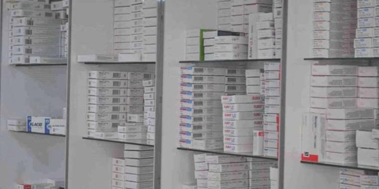 İnternetten sipariş edilen ilaçlar insan sıhhatini tehlikeye atabilir