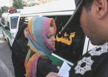 İran’da ‘ahlak polisi’ yine devriyelere başlayacak