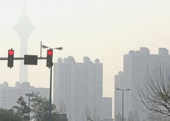 İran’da hava kirliliği nedeniyle devlet kurumları tatil edildi