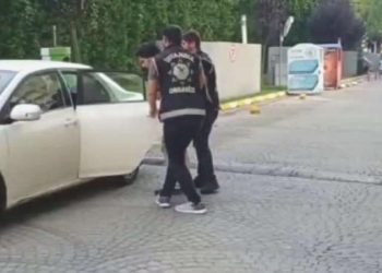 İstanbul merkezli 4 vilayette FETÖ operasyonu: 6 gözaltı