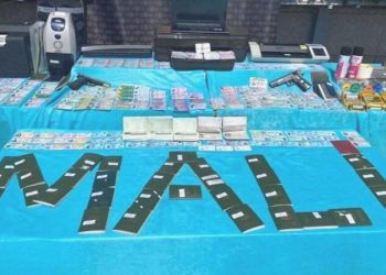 İstanbul merkezli 6 vilayette geçersiz pasaport operasyonu: 4 kişi tutuklandı