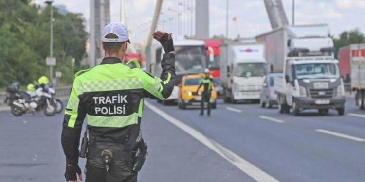 İstanbul’da bu yollar trafiğe kapatılacak