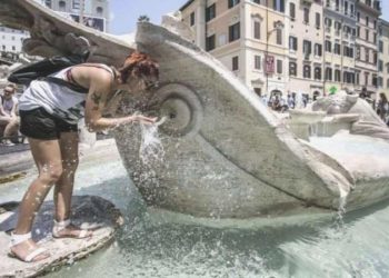 İtalya’da sıcaklık sebebiyle kırmızı alarm verildi