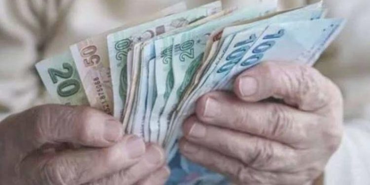 Kaç yaşında, ne vakit emekli olurum? SGK emeklilik sorgulaması nasıl yapılır?