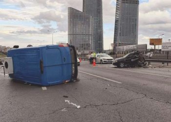 Kağıthane TEM Otoyolu’nda zincirleme kaza: 1’i ağır 2 kişi yaralandı