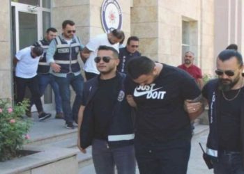 Kendilerini ’avukat’ ve ’uzlaştırmacı’ olarak tanıtan dolandırıcılar ’kaportacı’ ve ’tatlıcı’ çıktı