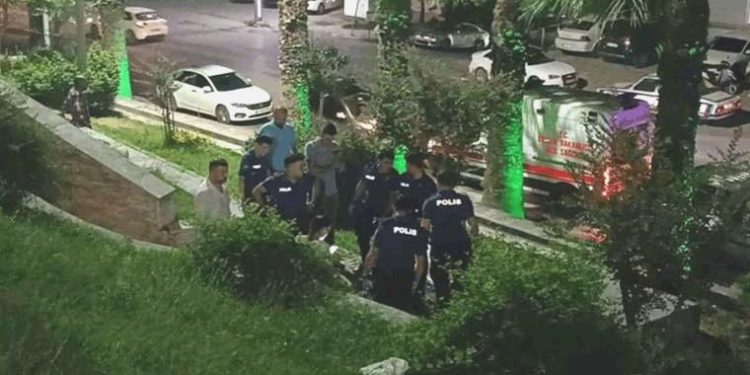 Kocaeli’nde parkta 25  yaşındaki şahsın cesedi bulundu