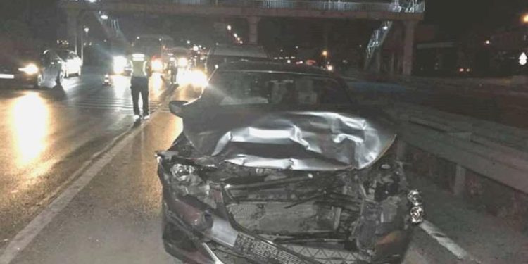 Kocaeli’nde zincirleme kaza: 4 kişi yaralandı