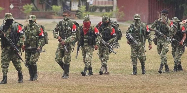 Kolombiya, ELN’ye yönelik operasyonları durdurdu