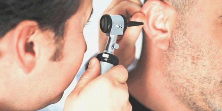 Kulaklara ziyan veren 7 şeye dikkat!